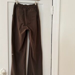 ALO Yoga Women's Brown Trousers